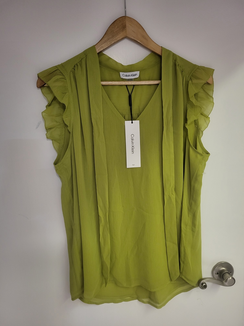Calvin Klein Women’s Chartreuse Green Flutter Sleeve V-Neck Blouse - Picture 5 of 13